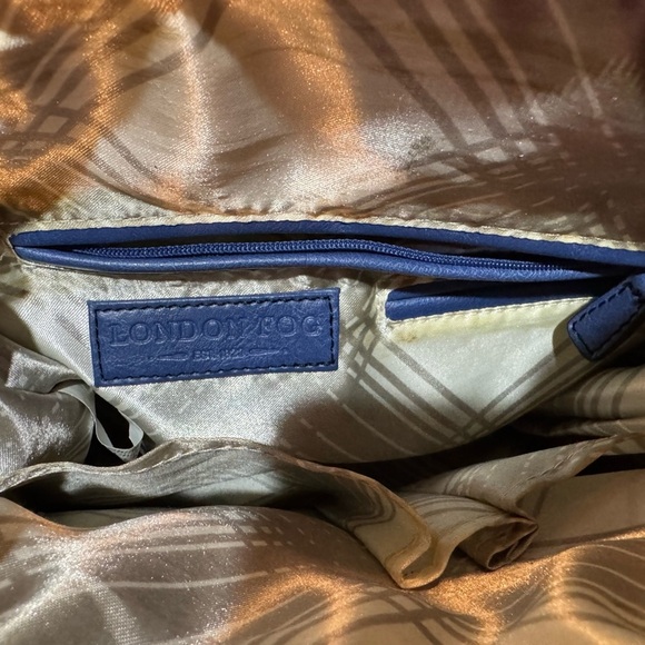 London Fog Elegant Blue Handbag - Picture 5 of 11